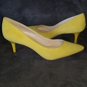 Nine West Margot yellow suede heels Size 10.5